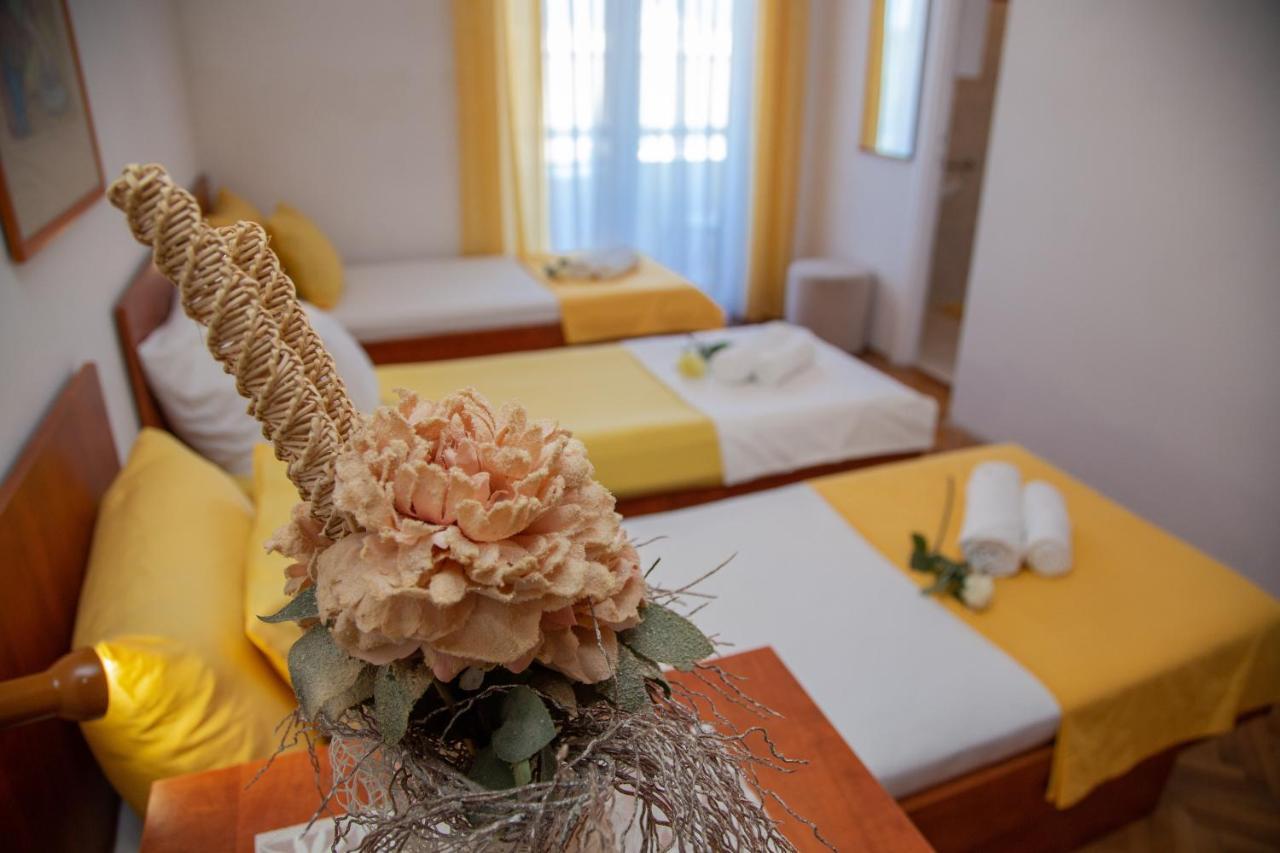 Royal Rooms Novalja Exterior photo