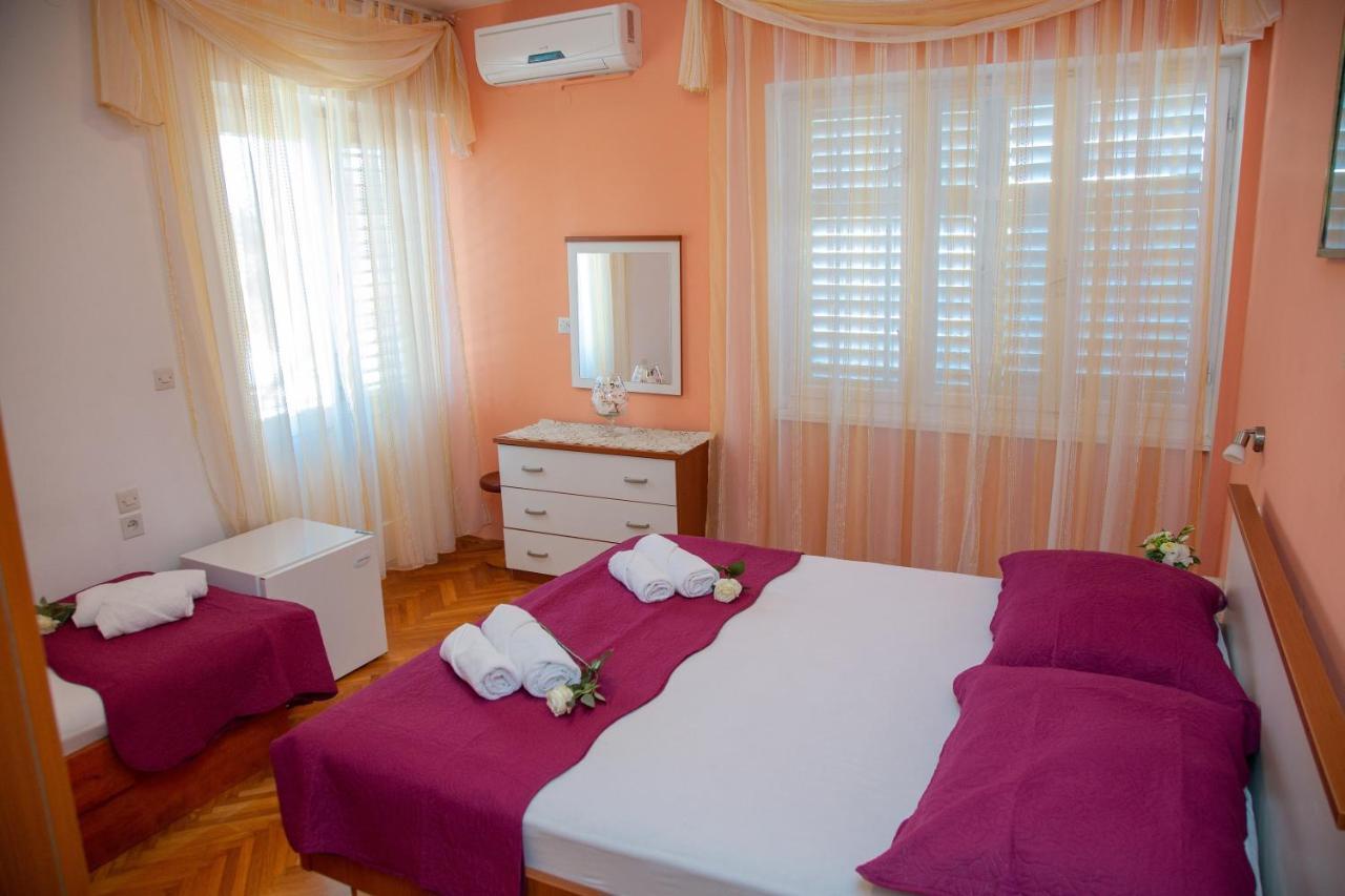 Royal Rooms Novalja Exterior photo